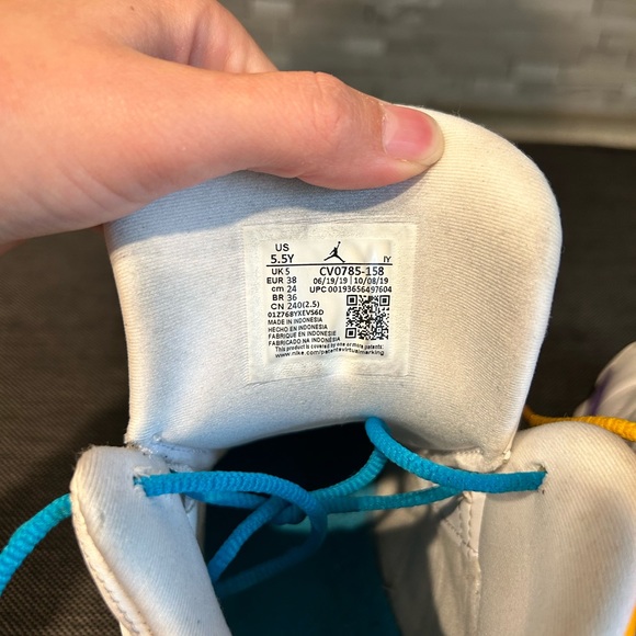 Jordan 13 Retro Playground (GS)- 5.5 Y - Picture 4 of 10